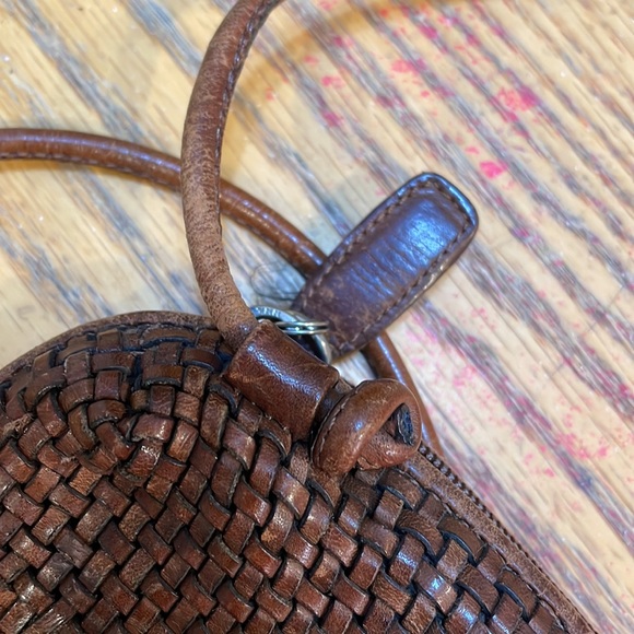 Vintage woven leather CEM purse - Picture 8 of 9